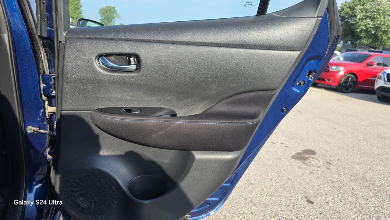 2018 Nissan Leaf SV - Photo #15