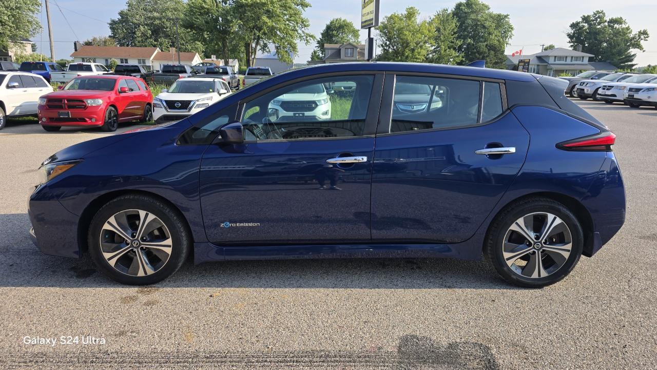 2018 Nissan Leaf SV - Photo #2