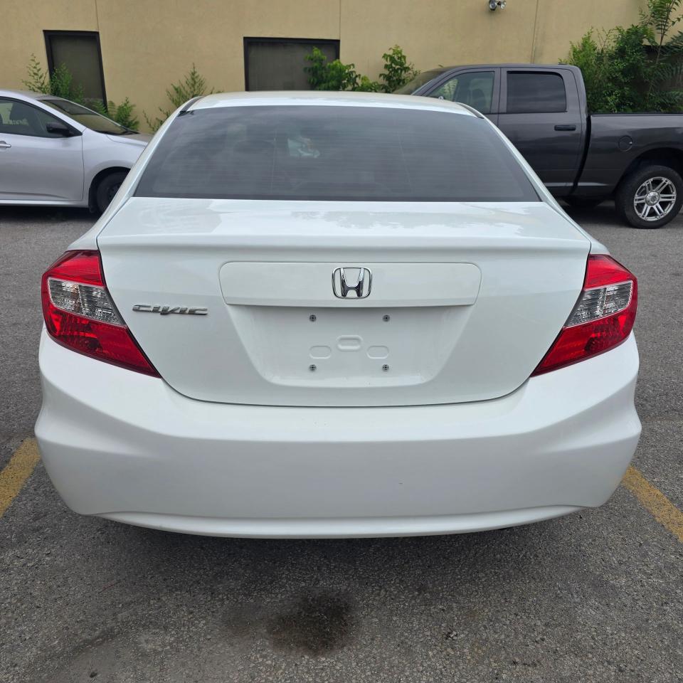 2012 Honda Civic LX - Photo #5