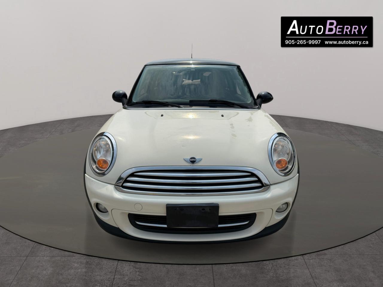 2013 MINI Cooper Hardtop 2dr Cpe Photo2