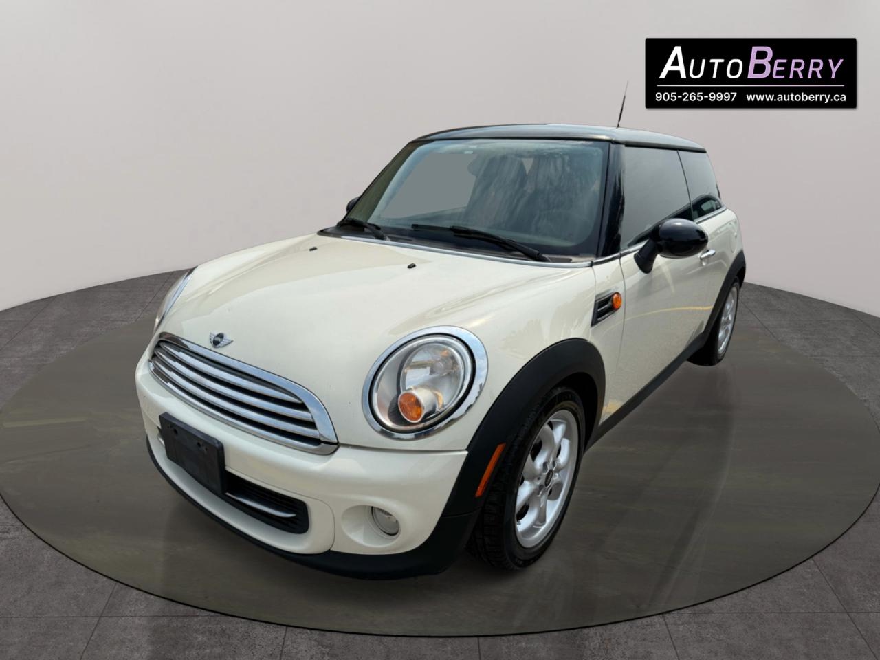 2013 MINI Cooper Hardtop 2dr Cpe Photo3