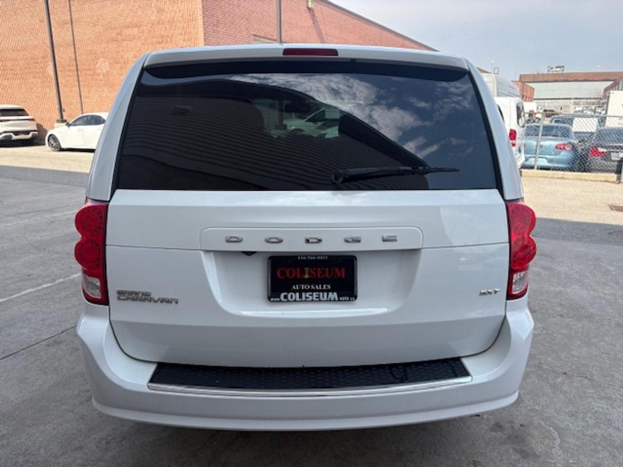 2020 Dodge Grand Caravan SXT **ONLY 46,000KM** BACK UP CAMERA-CERTIFIED! Photo
