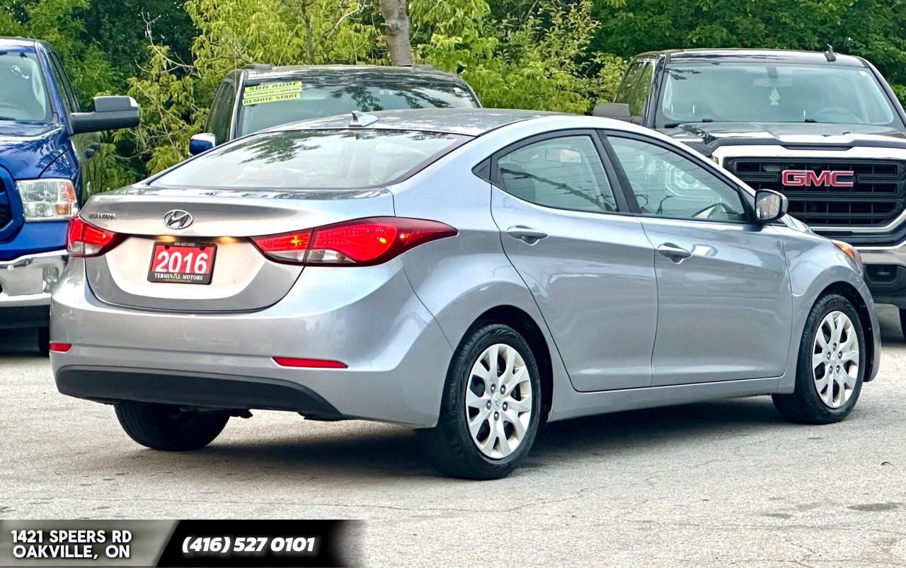 2016 Hyundai Elantra GL Photo4