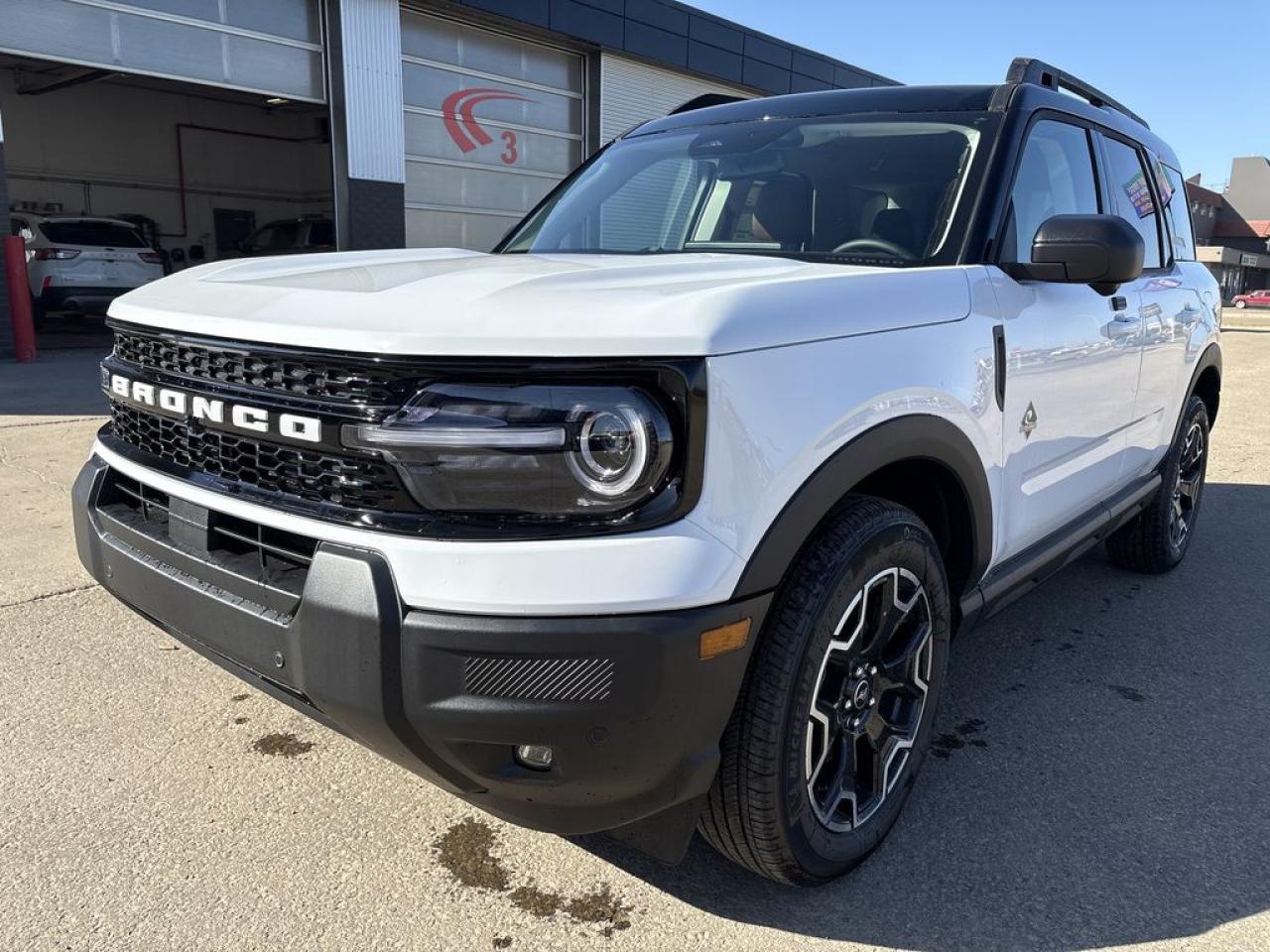 2025 Ford Bronco Sport Outer Banks 300A Photo1