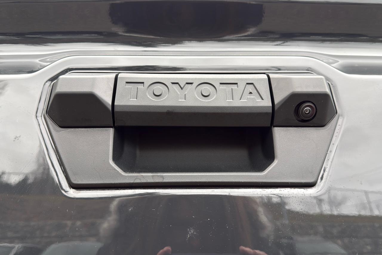 2025 Toyota Tacoma Double Cab AT TRD SPORT + Photo