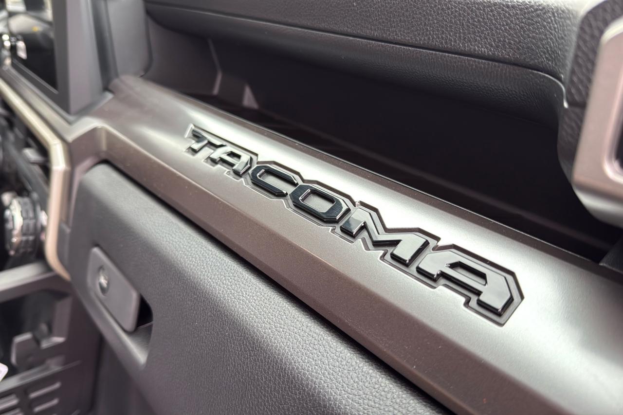 2025 Toyota Tacoma Double Cab AT TRD SPORT + Photo