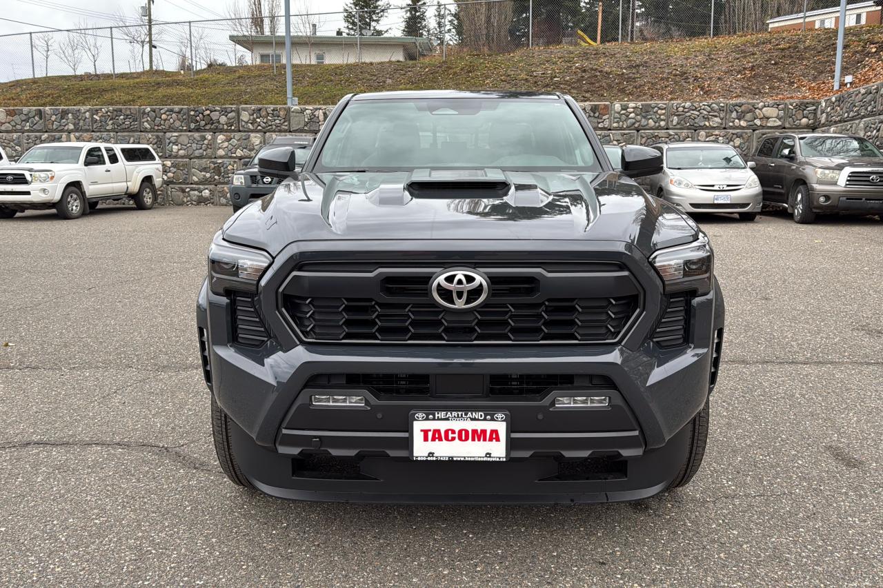 2025 Toyota Tacoma Double Cab AT TRD SPORT + Photo