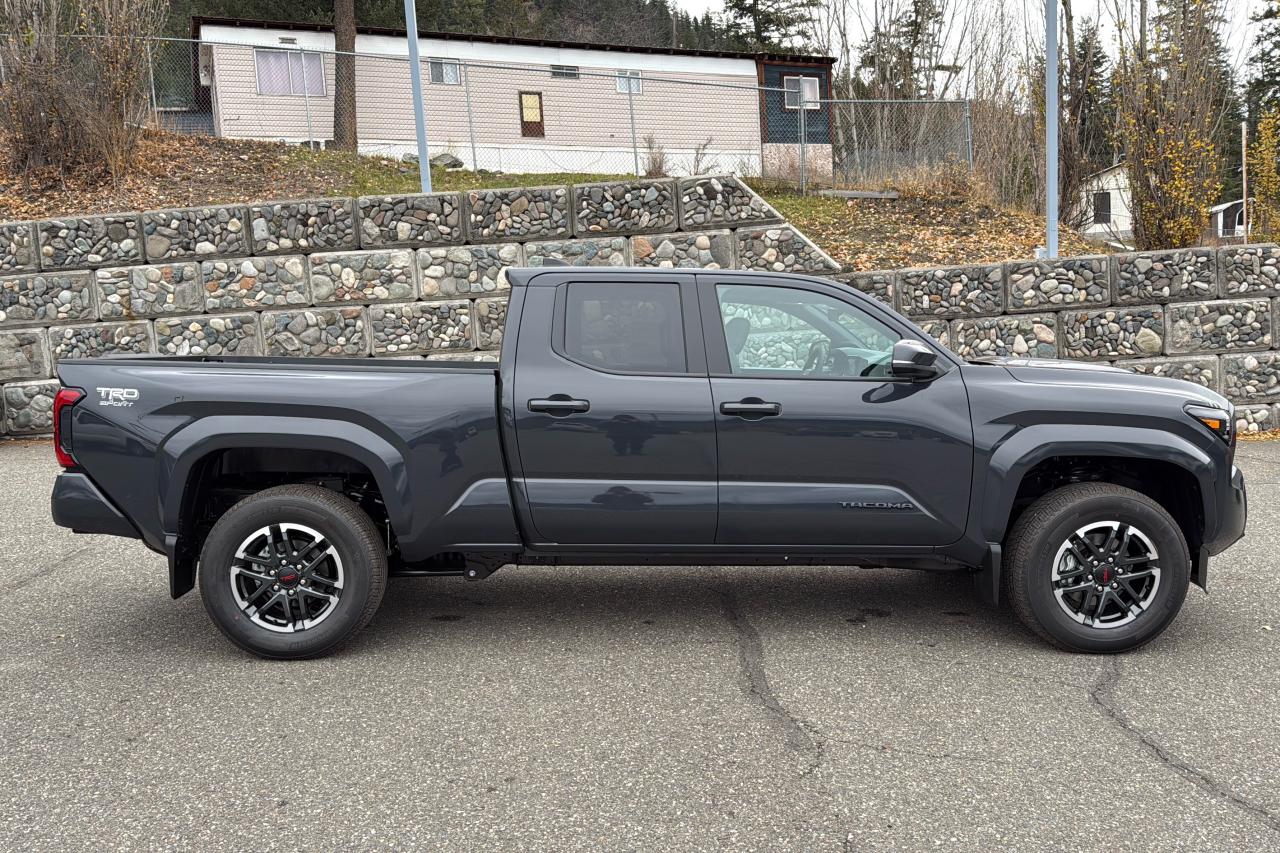 2025 Toyota Tacoma Double Cab AT TRD SPORT + Photo