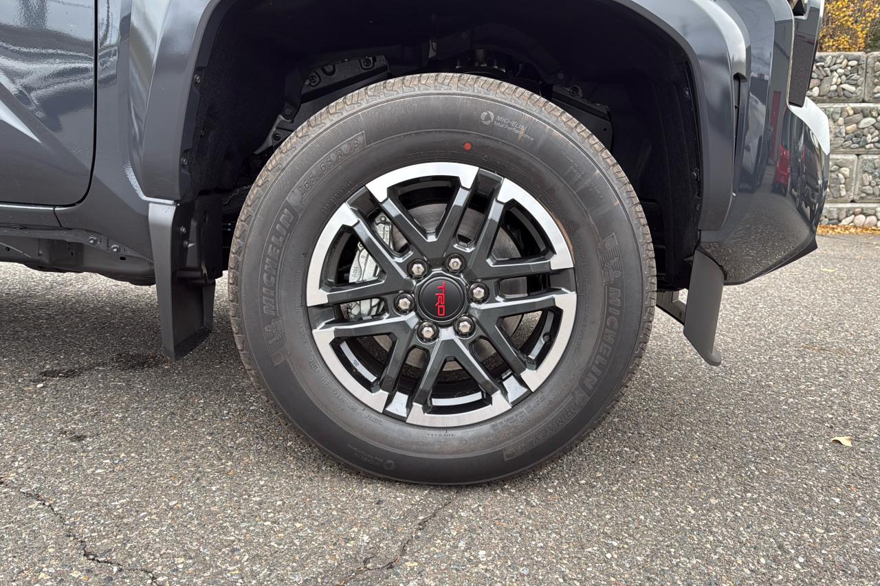 2025 Toyota Tacoma Double Cab AT TRD SPORT + Photo