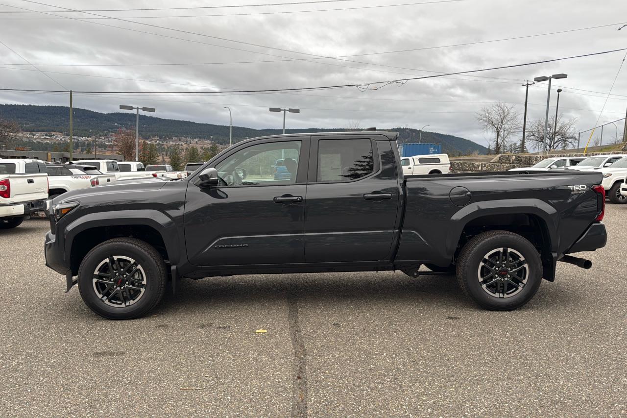2025 Toyota Tacoma Double Cab AT TRD SPORT + Photo