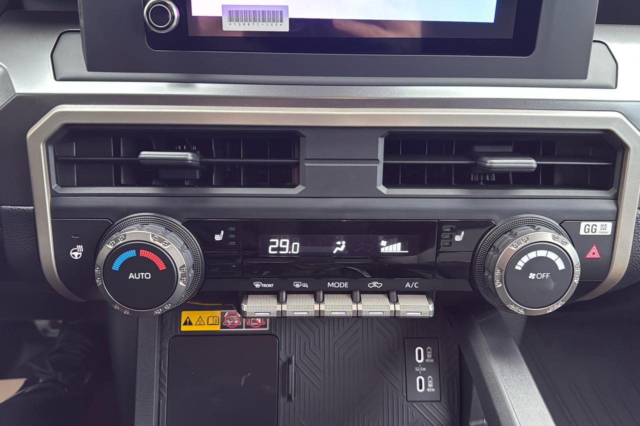 2025 Toyota Tacoma Double Cab AT TRD SPORT + Photo