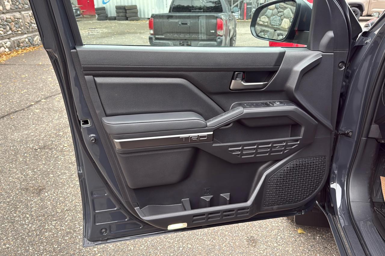 2025 Toyota Tacoma Double Cab AT TRD SPORT + Photo