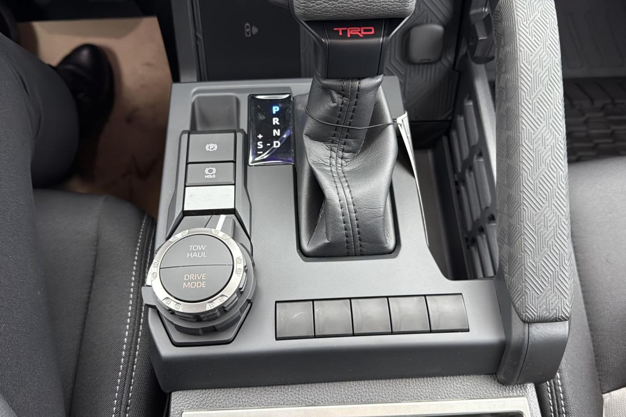 2025 Toyota Tacoma Double Cab AT TRD SPORT + Photo