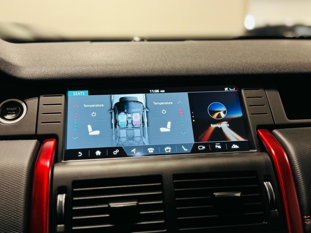 2018 Land Rover Discovery Sport HSE LUXURY - Photo #14