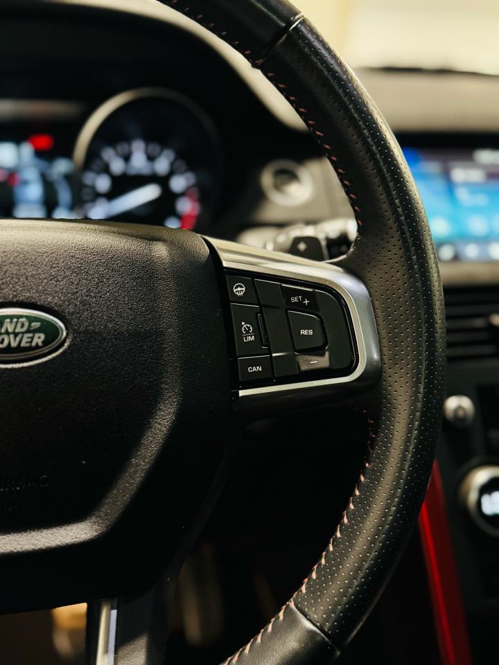 2018 Land Rover Discovery Sport HSE LUXURY - Photo #16