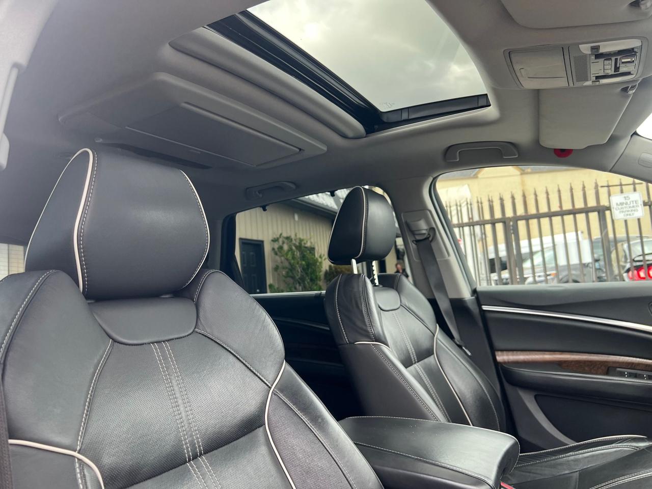 2017 Acura MDX Elite Pkg Photo12