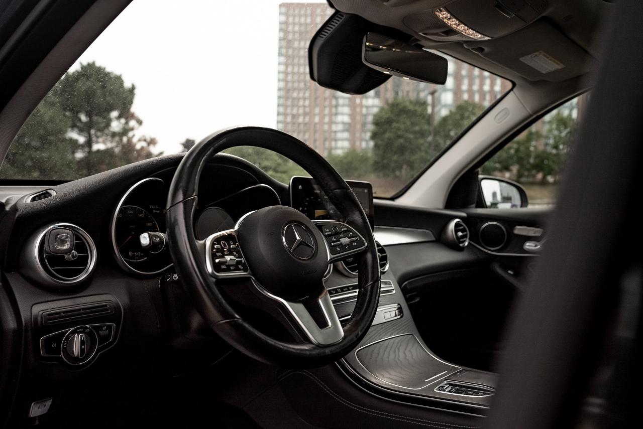 2021 Mercedes-Benz GLC-Class GLC 300 | NO ACCIDENT | CLEAN CARFAX | - Photo #7