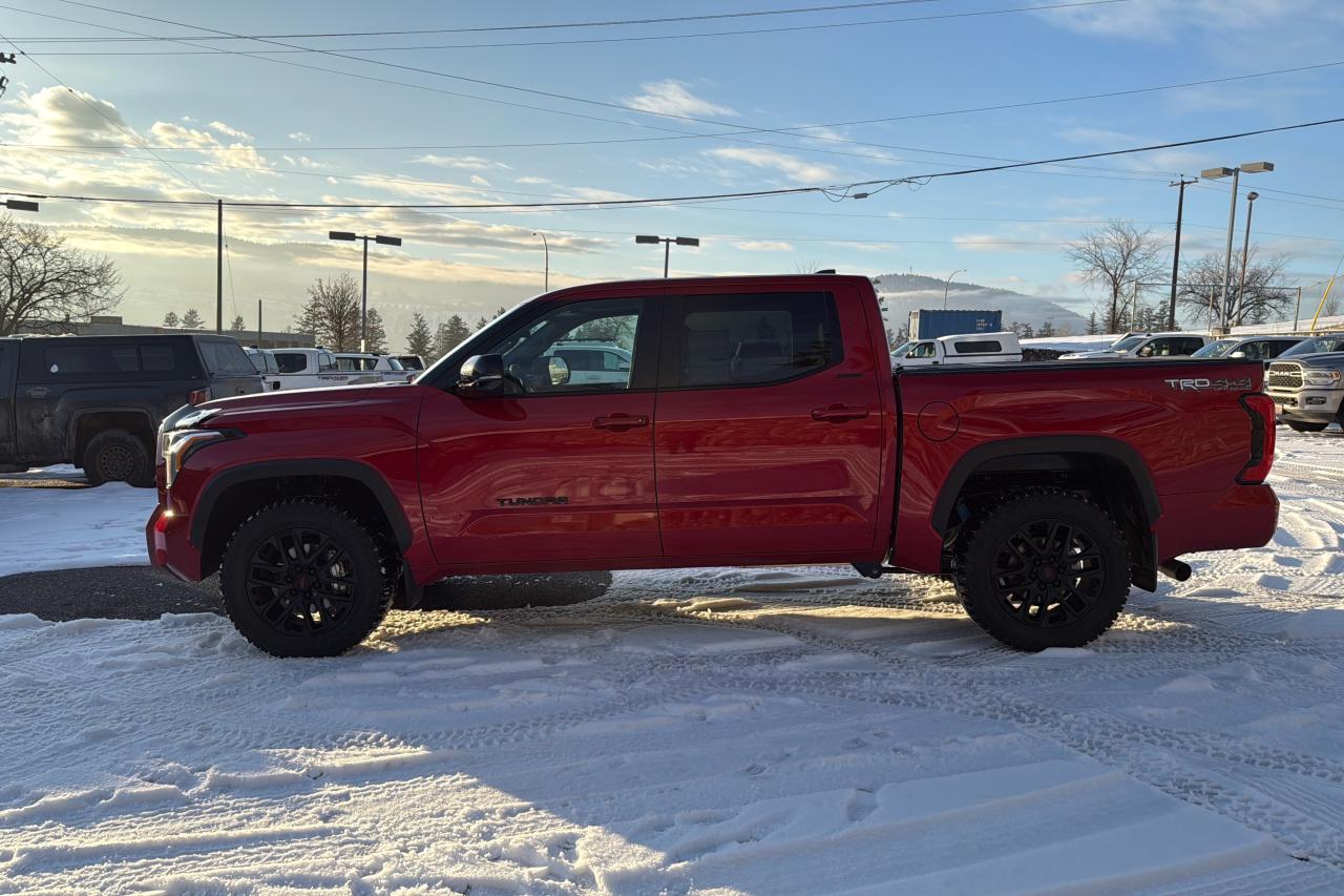2025 Toyota Tundra Crewmax Limited TRD Off Road Photo3