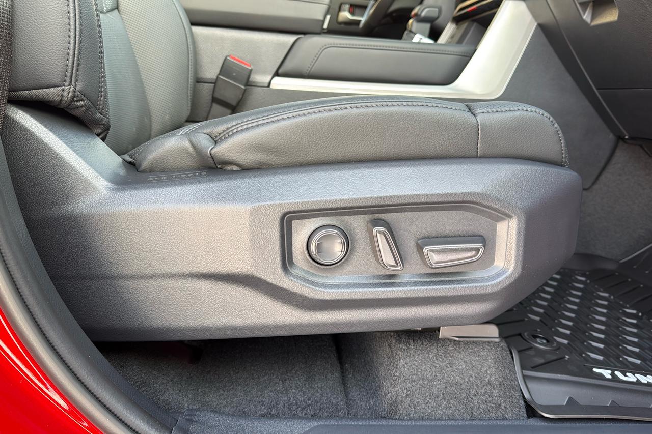 2025 Toyota Tundra CrewMax Limited TRD Off Road Photo