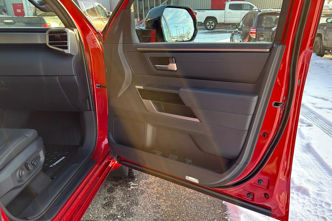 2025 Toyota Tundra CrewMax Limited TRD Off Road Photo