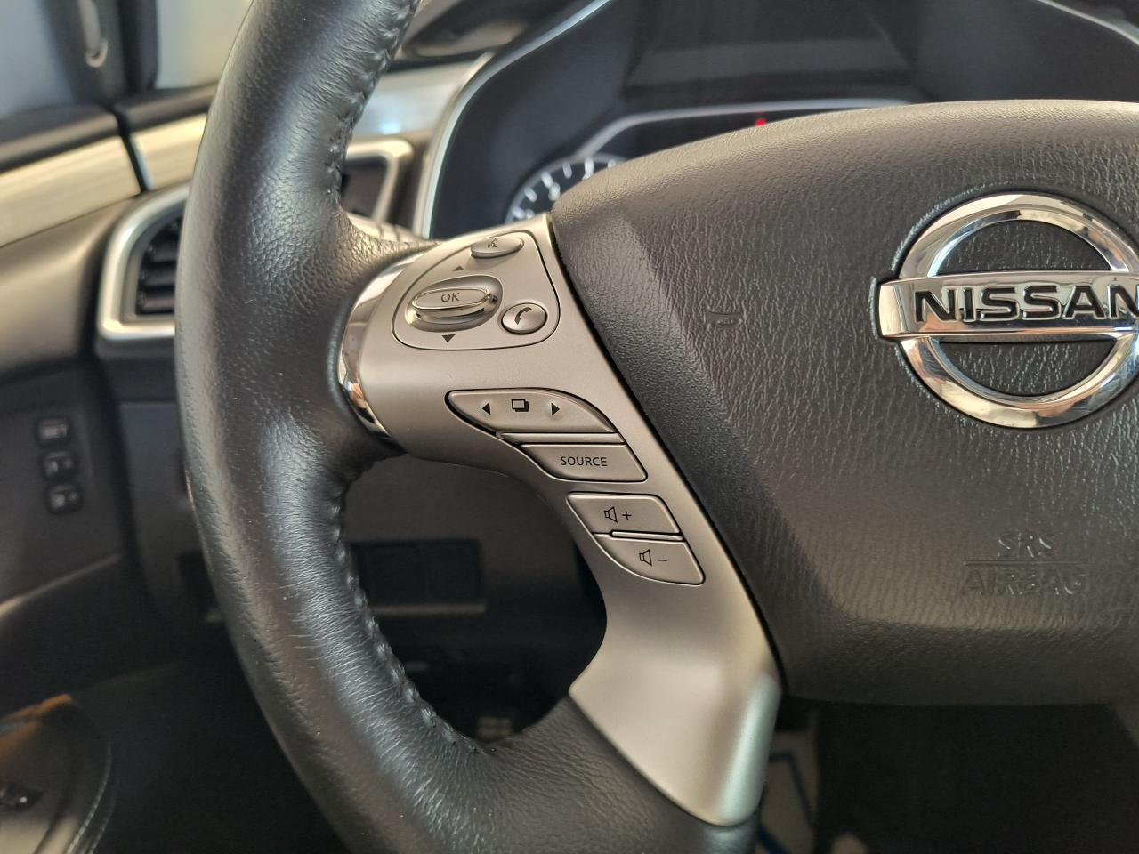 2018 Nissan Murano SL Photo0