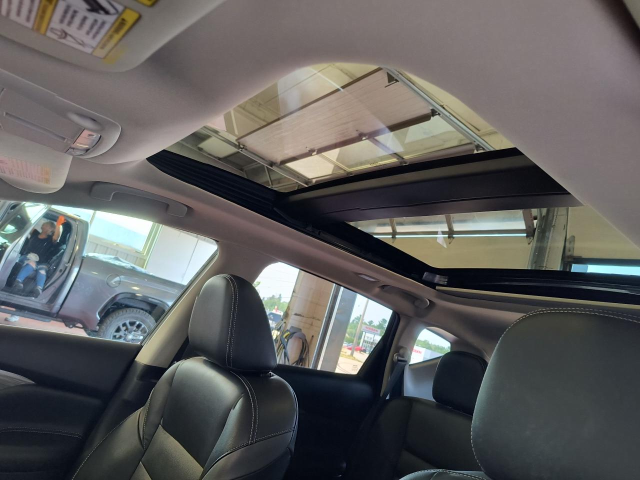 2018 Nissan Murano SL Photo0