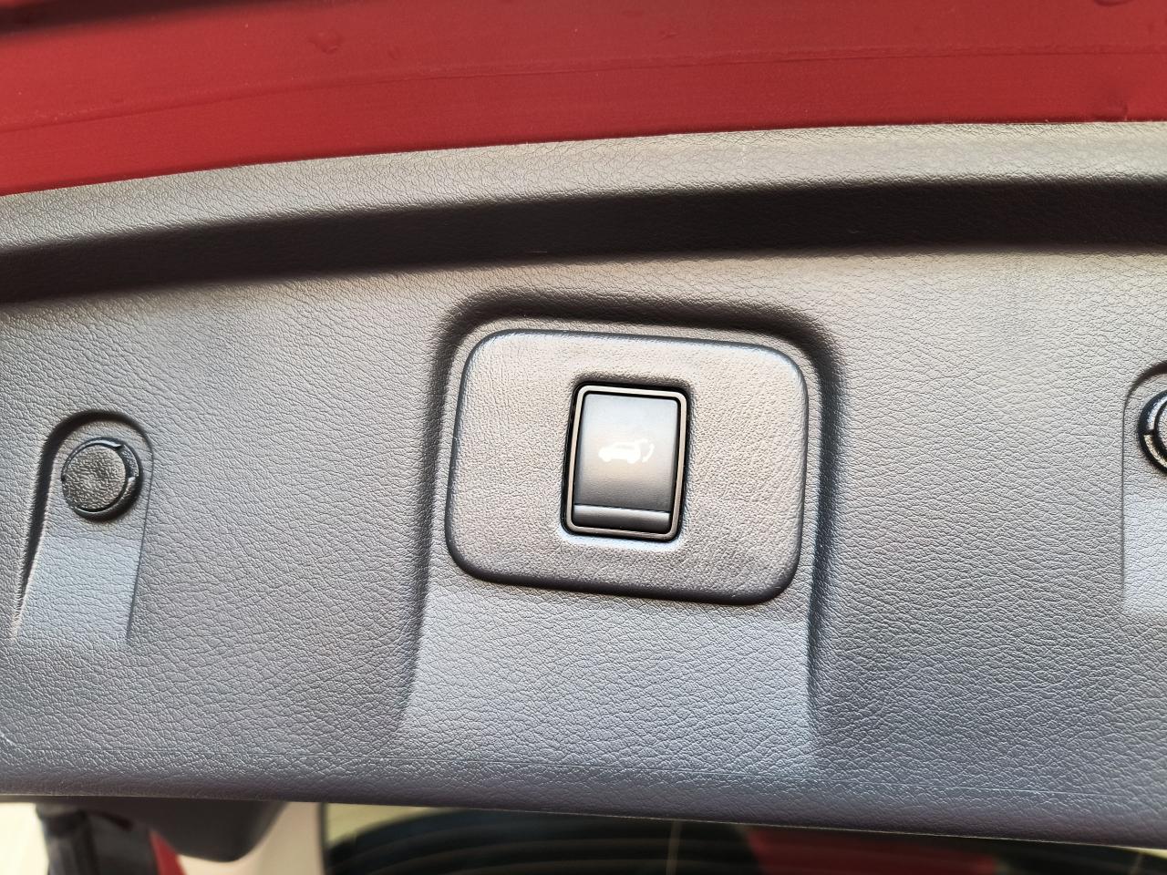 2018 Nissan Murano SL Photo0