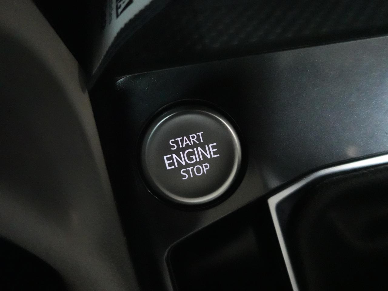 2022 Volkswagen Tiguan HIGHLINE R-LINE | AWD | Nav | Pano roof | CarPlay Photo