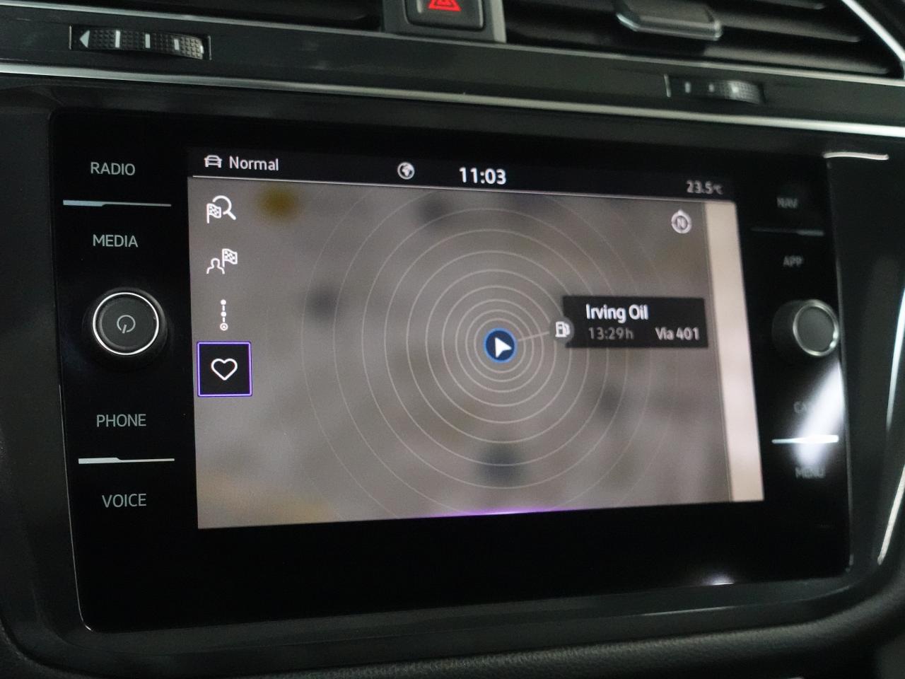2022 Volkswagen Tiguan R-LINE | AWD | Nav | Leather | Pano roof | CarPlay