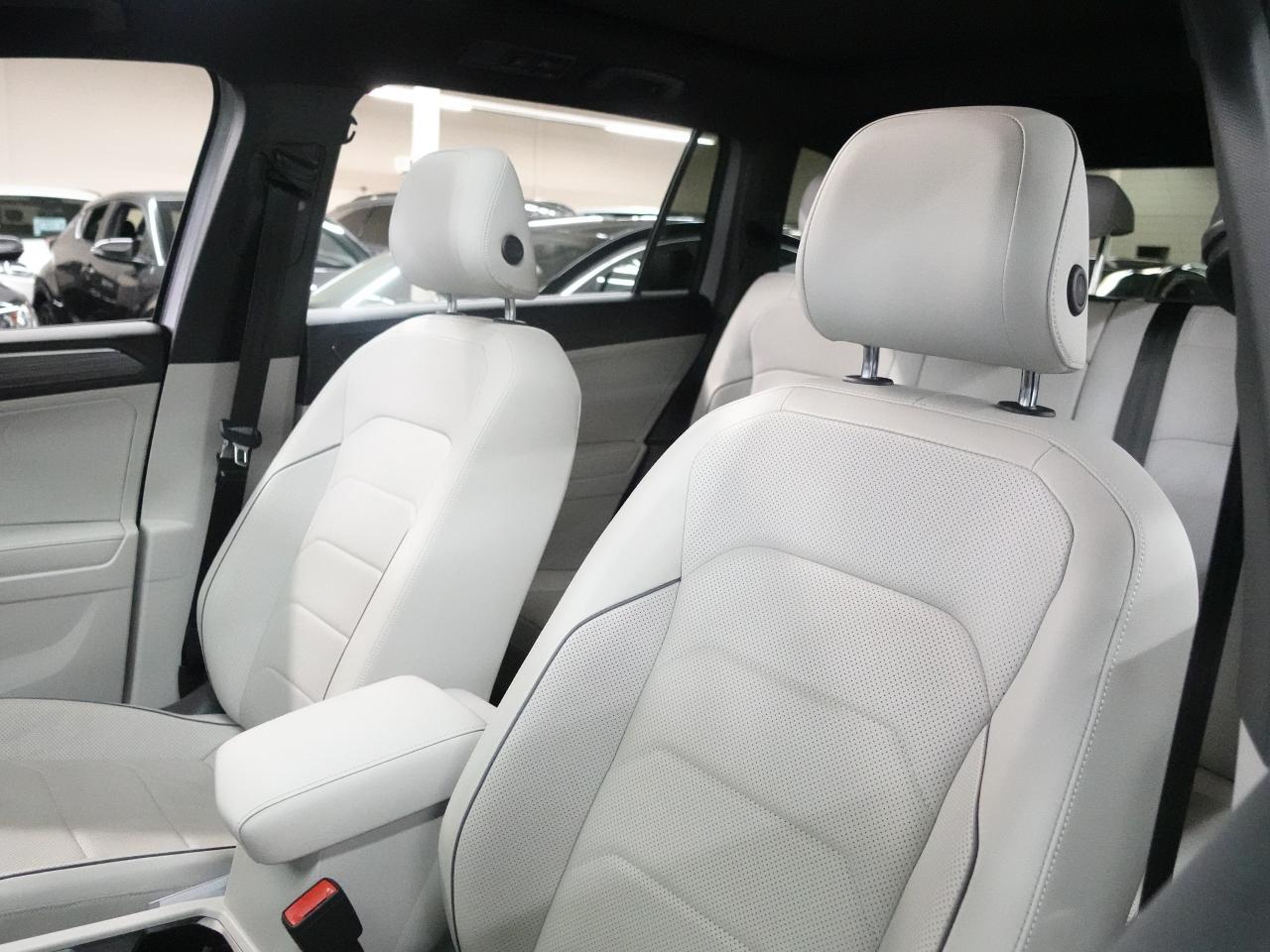 2022 Volkswagen Tiguan R-LINE | AWD | Nav | Leather | Pano roof | CarPlay