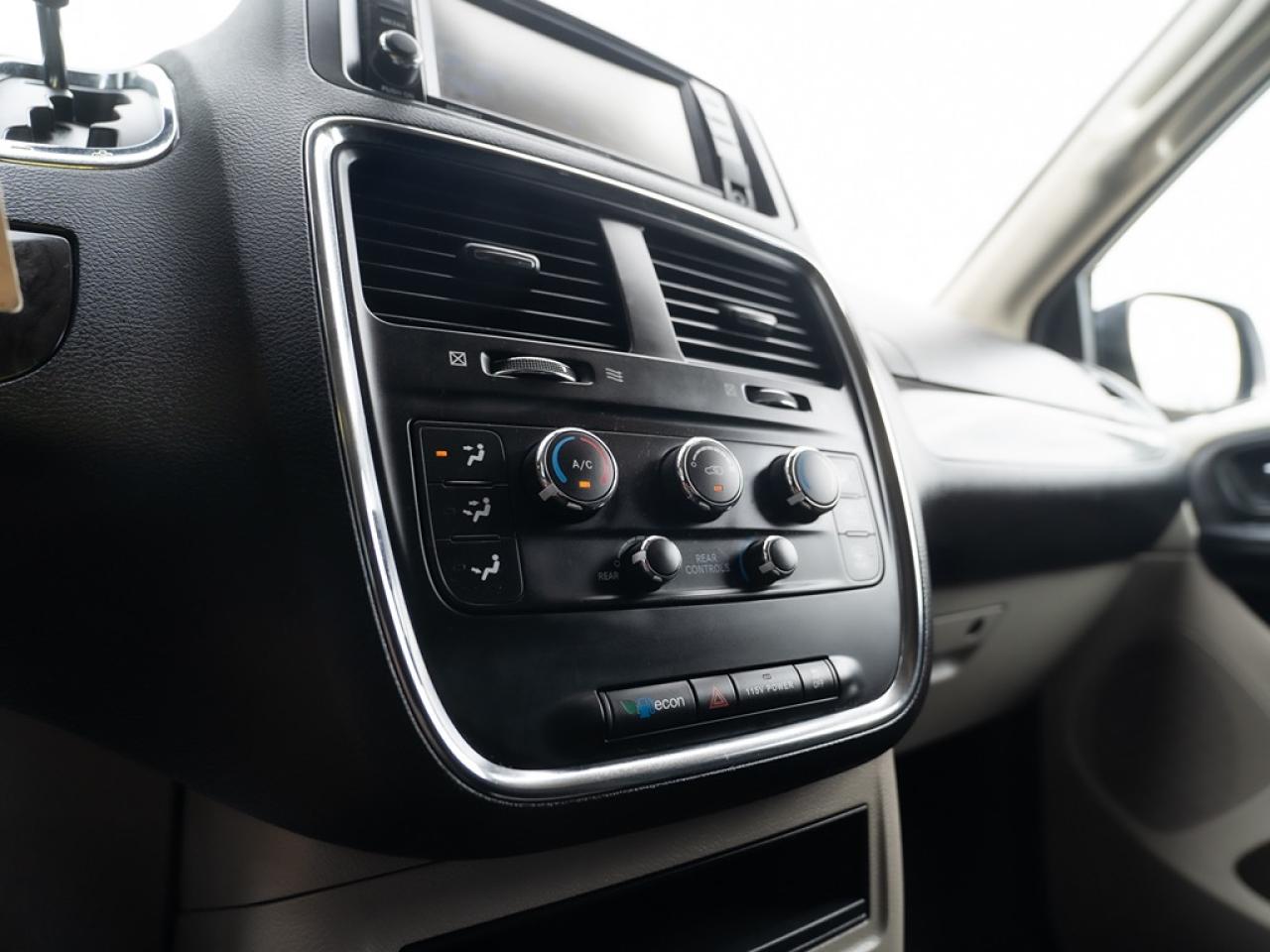2019 Dodge Grand Caravan SXT Photo15