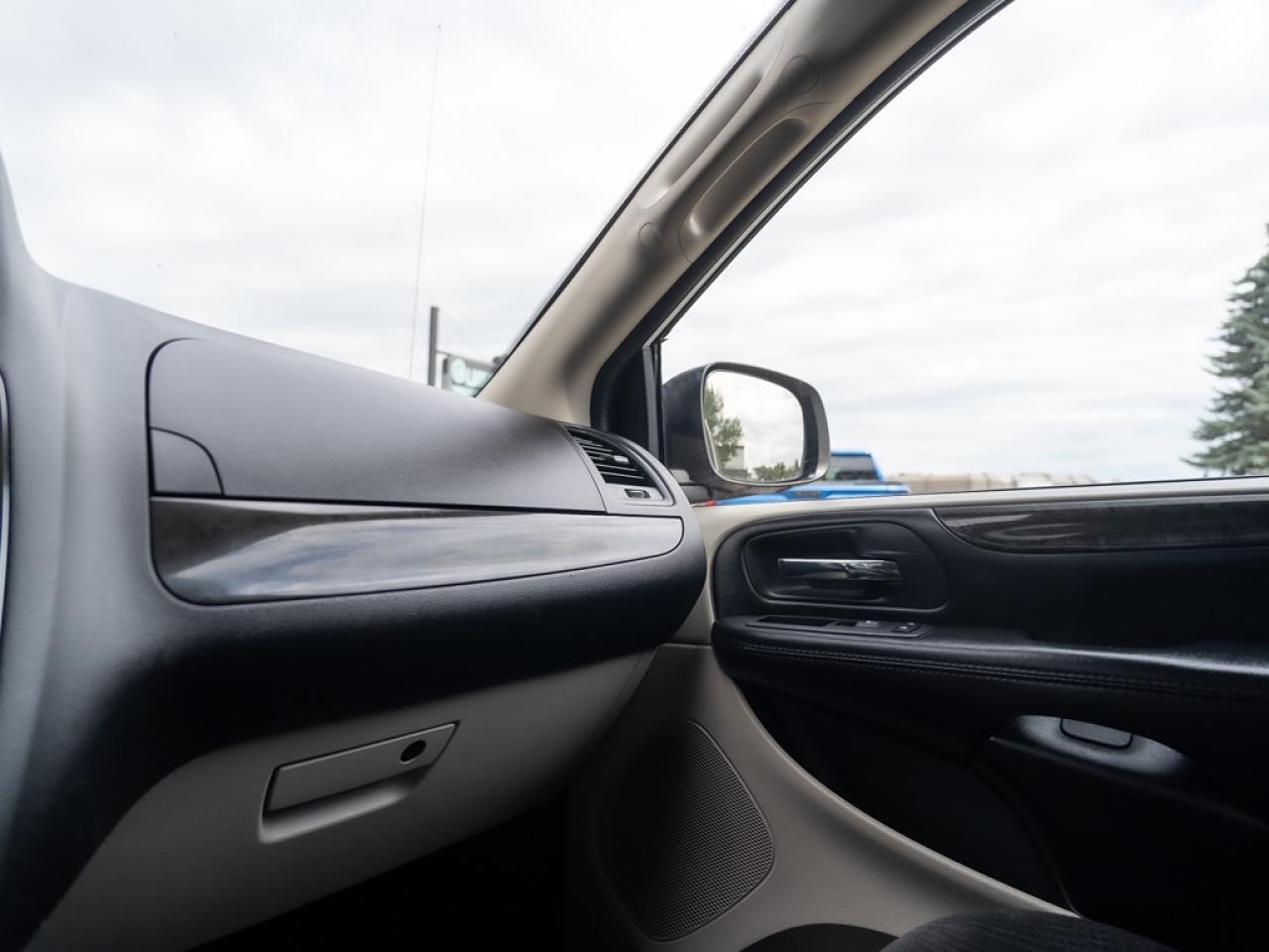 2019 Dodge Grand Caravan SXT Photo36
