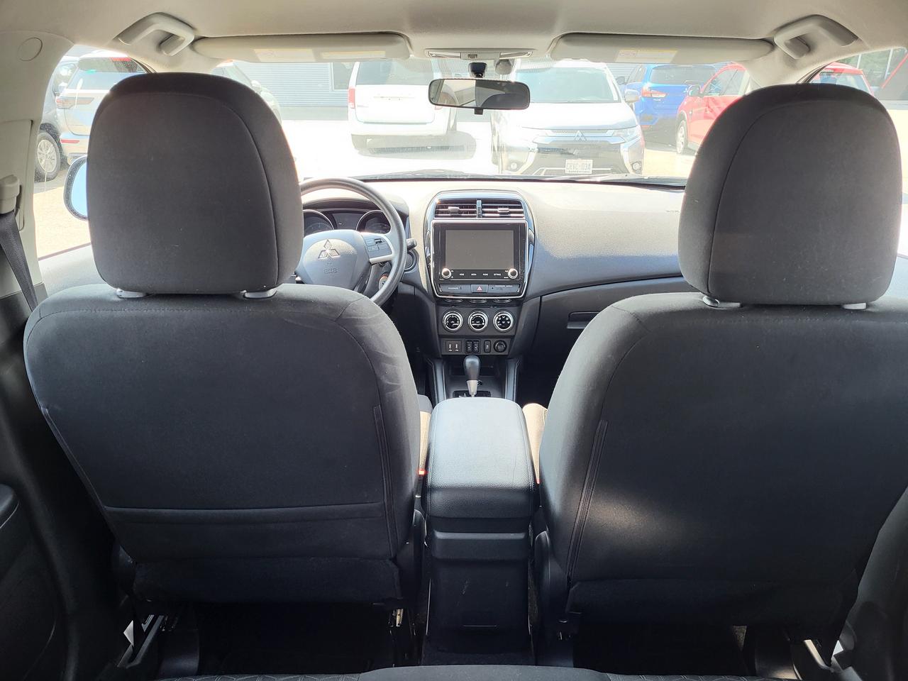 2023 Mitsubishi RVR ES Photo