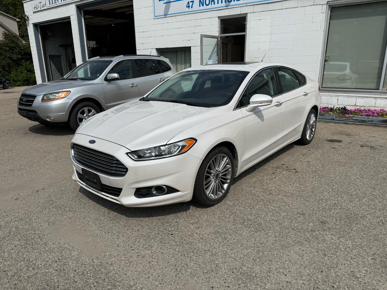 2016 Ford Fusion SE Photo