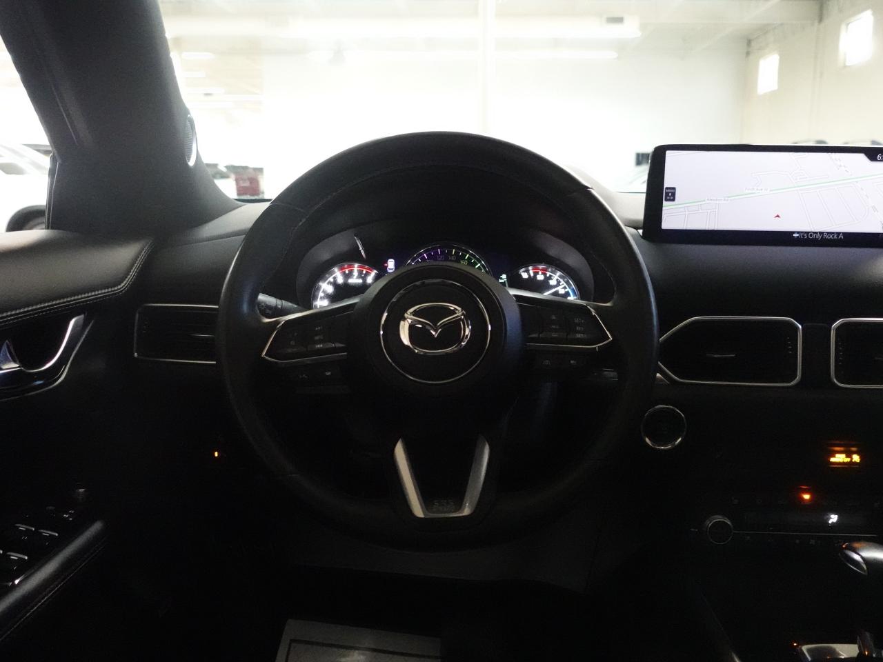 2023 Mazda CX-5 SIGNATURE | AWD | Nav | Leather | Sunroof | HUD
