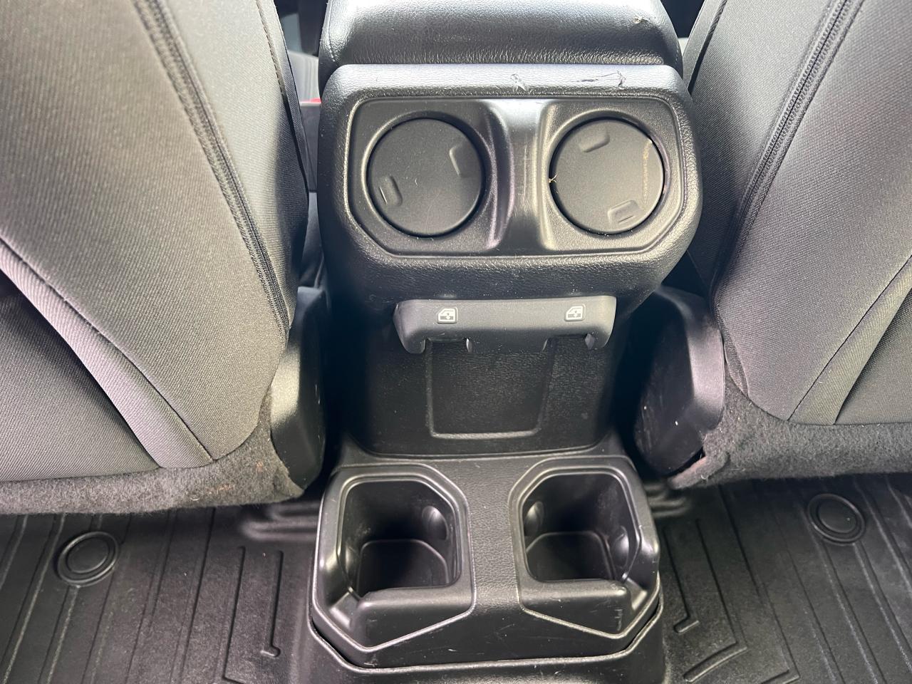 2018 Jeep Wrangler SPORT Photo15