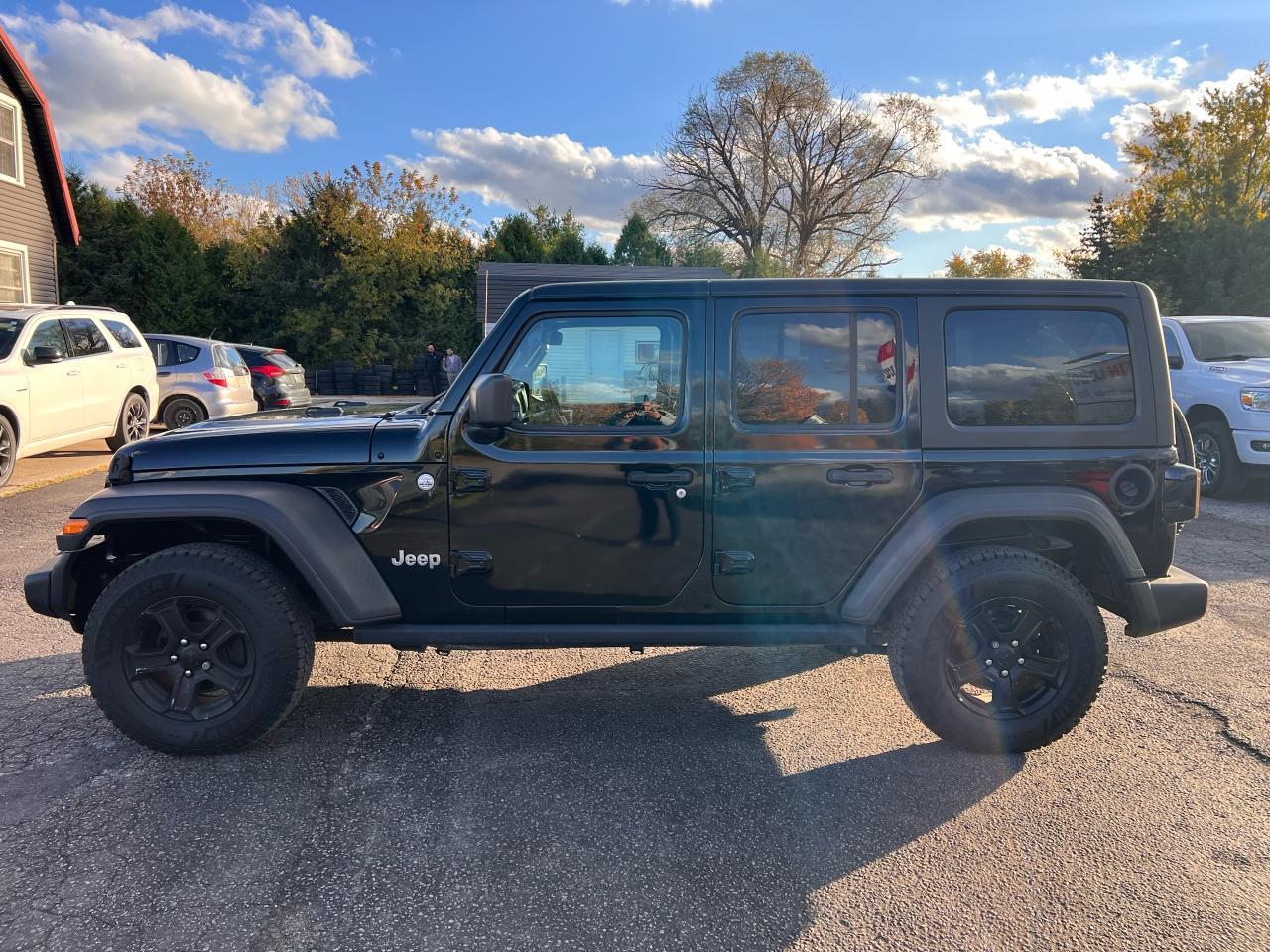 2018 Jeep Wrangler SPORT Photo36