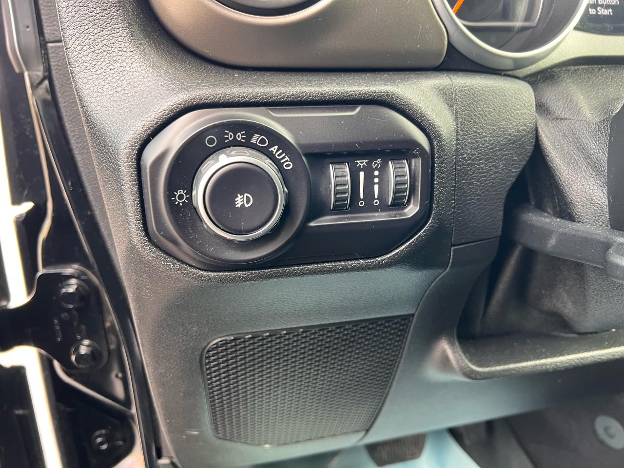 2018 Jeep Wrangler SPORT Photo26