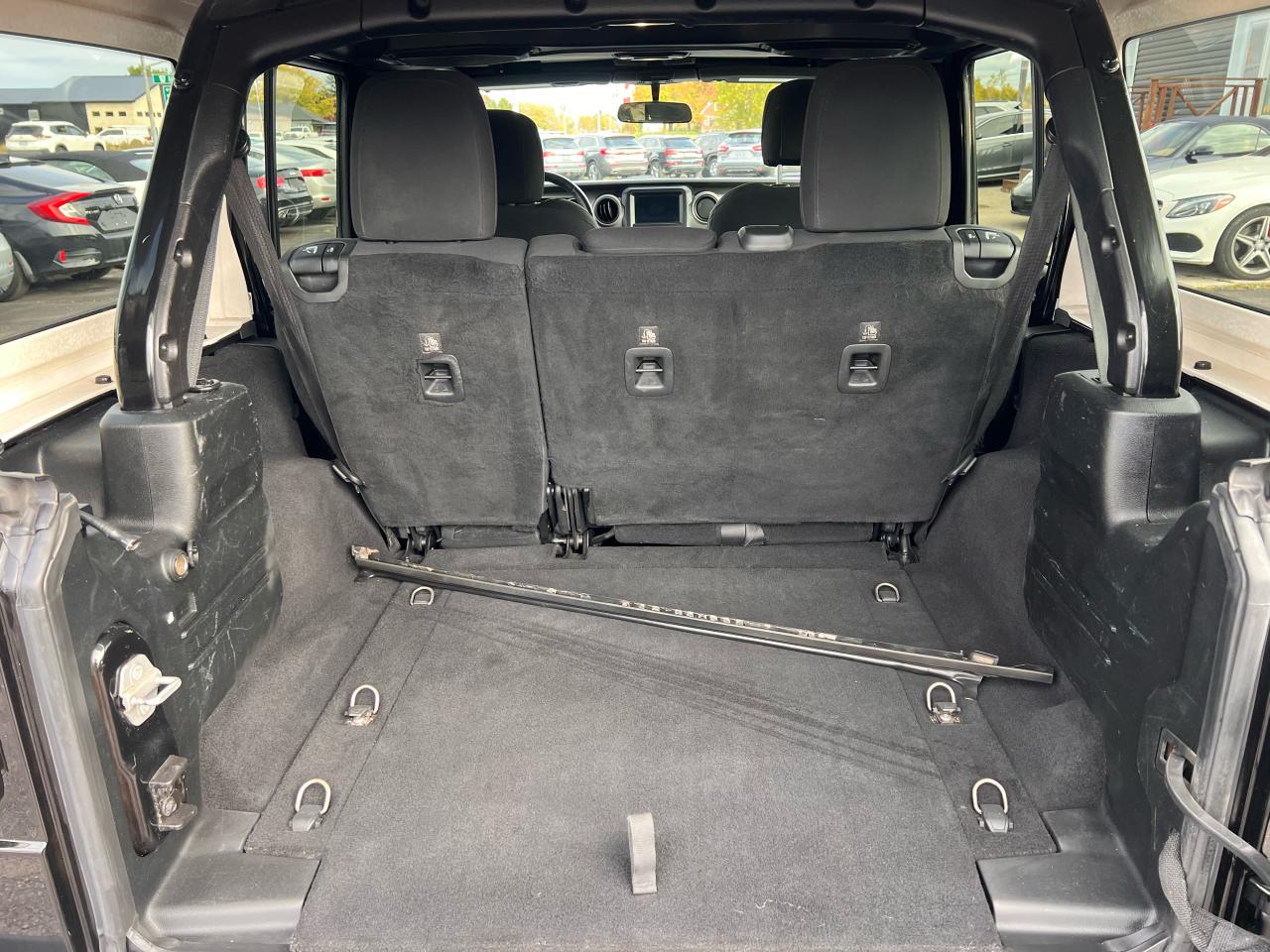 2018 Jeep Wrangler SPORT Photo59
