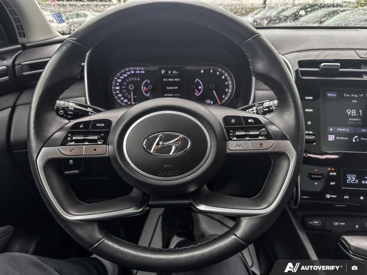 2022 Hyundai Tucson PREFERRED TREND PKG / ROOF / LEATHER / AWD - Photo #18