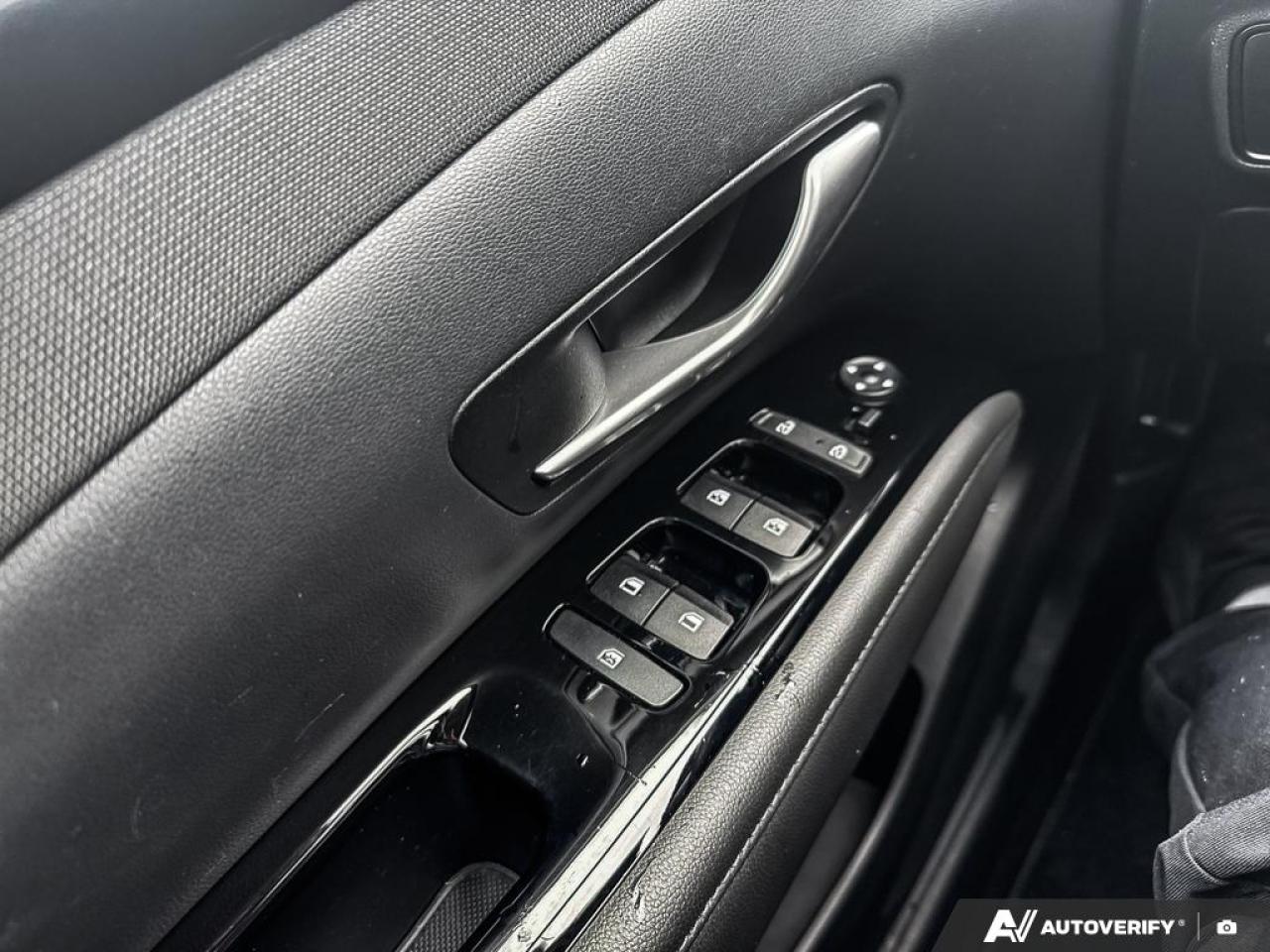 2022 Hyundai Tucson PREFERRED TREND PKG / ROOF / LEATHER / AWD - Photo #12