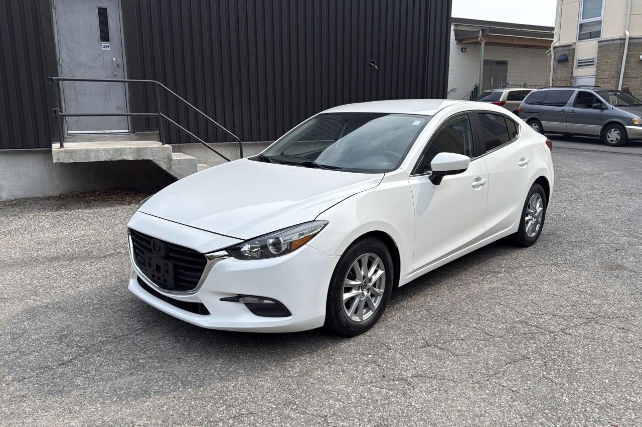 Used 2017 Mazda MAZDA3 SE for sale in North York, ON