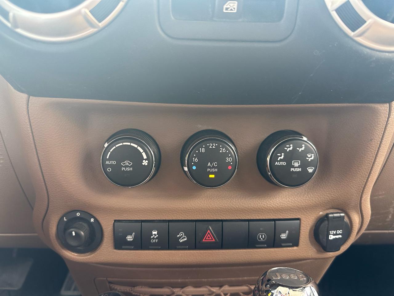 2015 Jeep Wrangler Sahara - Photo #10