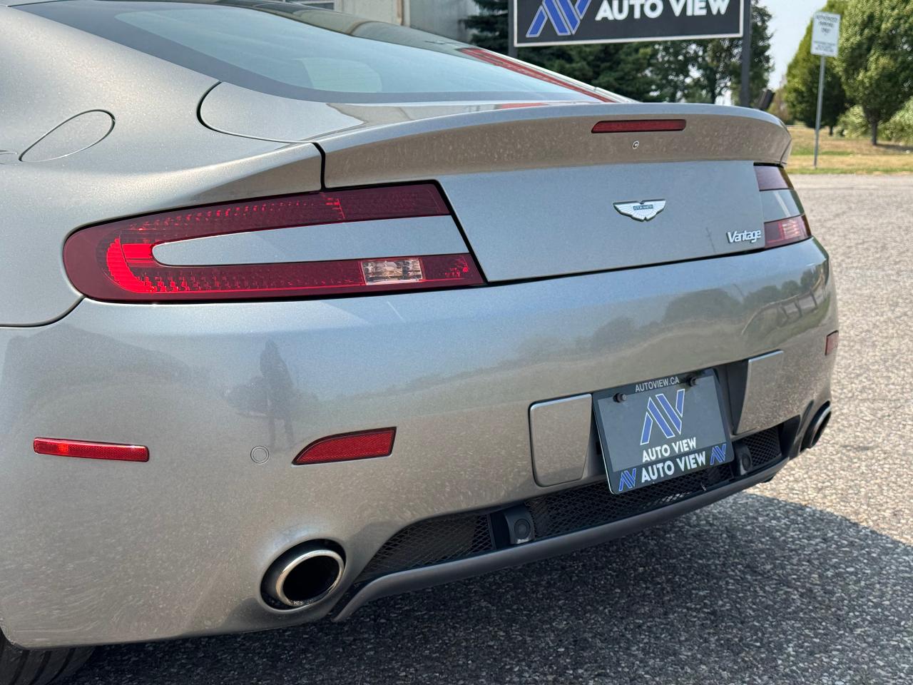 2008 Aston Martin Vantage Coupe **RED LEATHER INTERIOR** - Photo #15