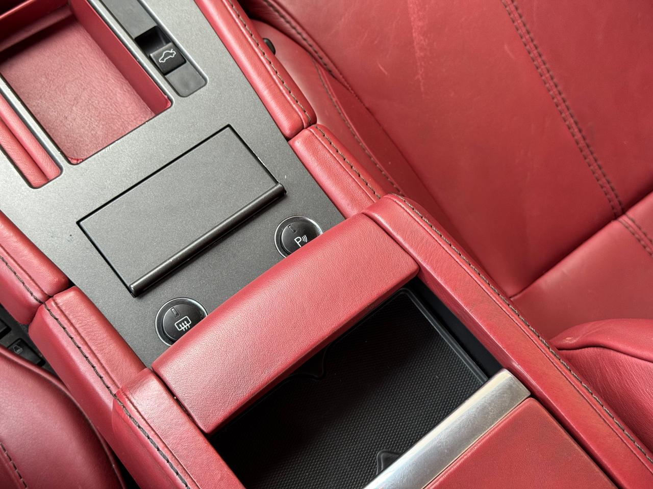 2008 Aston Martin Vantage Coupe **RED LEATHER INTERIOR** - Photo #29
