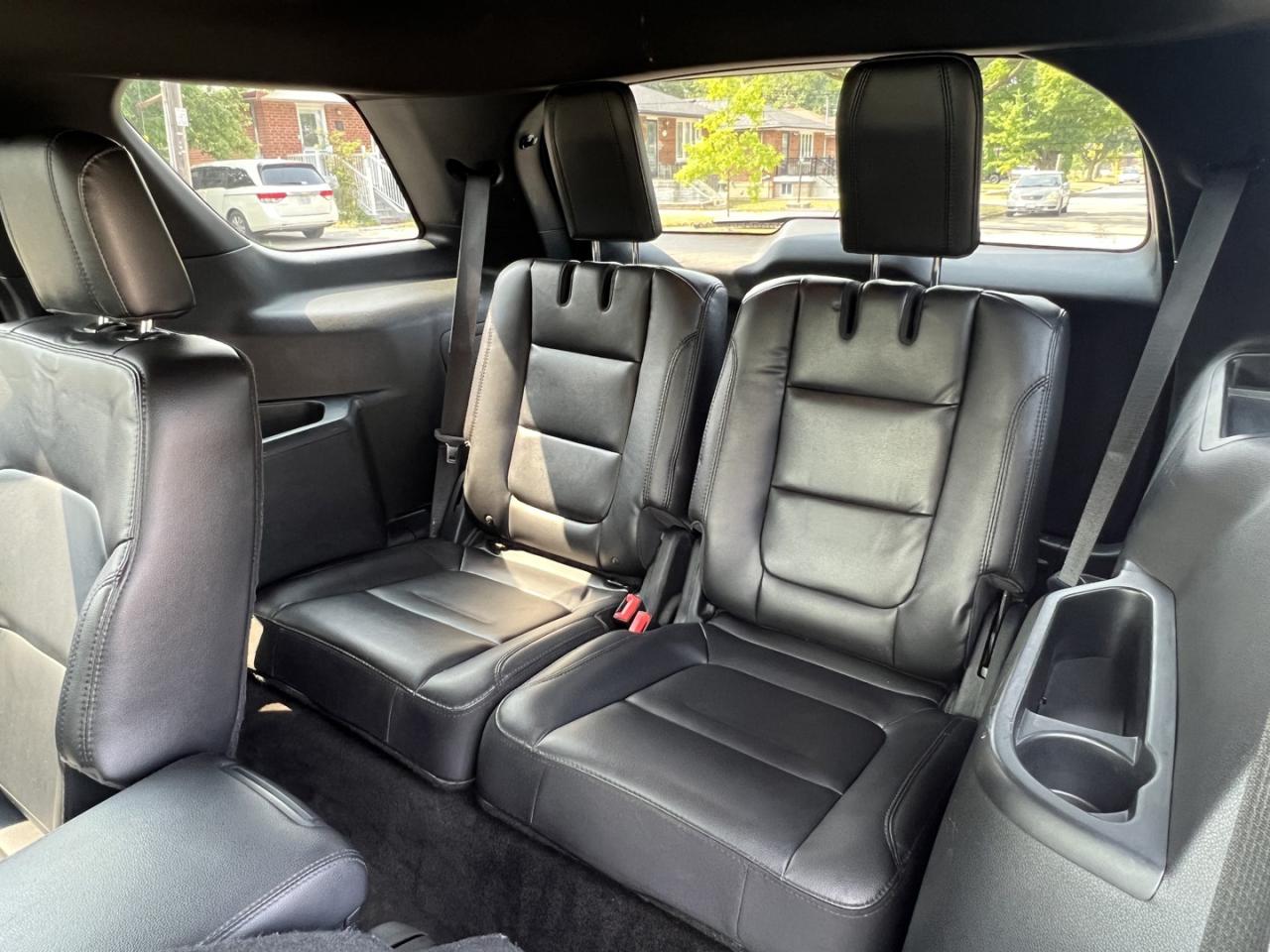2018 Ford Explorer XLT 4WD - Photo #13