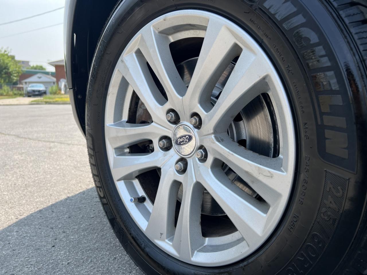2018 Ford Explorer XLT 4WD - Photo #24