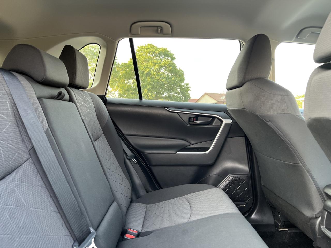 2020 Toyota RAV4 LE - Photo #9