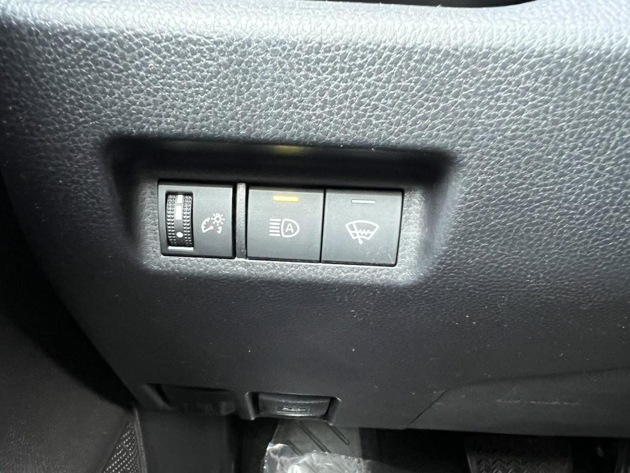 2020 Toyota RAV4 LE - Photo #21