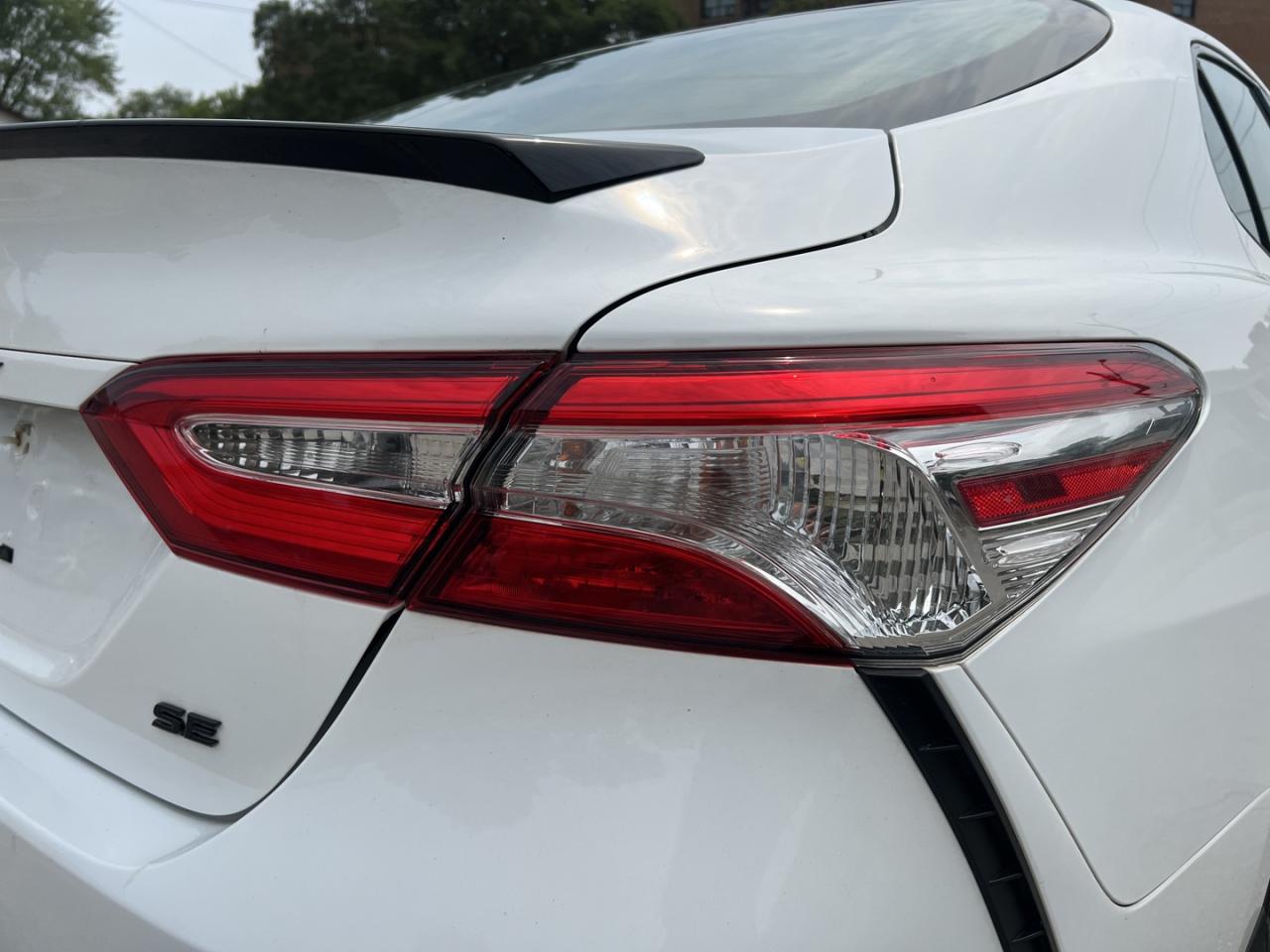 2020 Toyota Camry SE - Photo #11